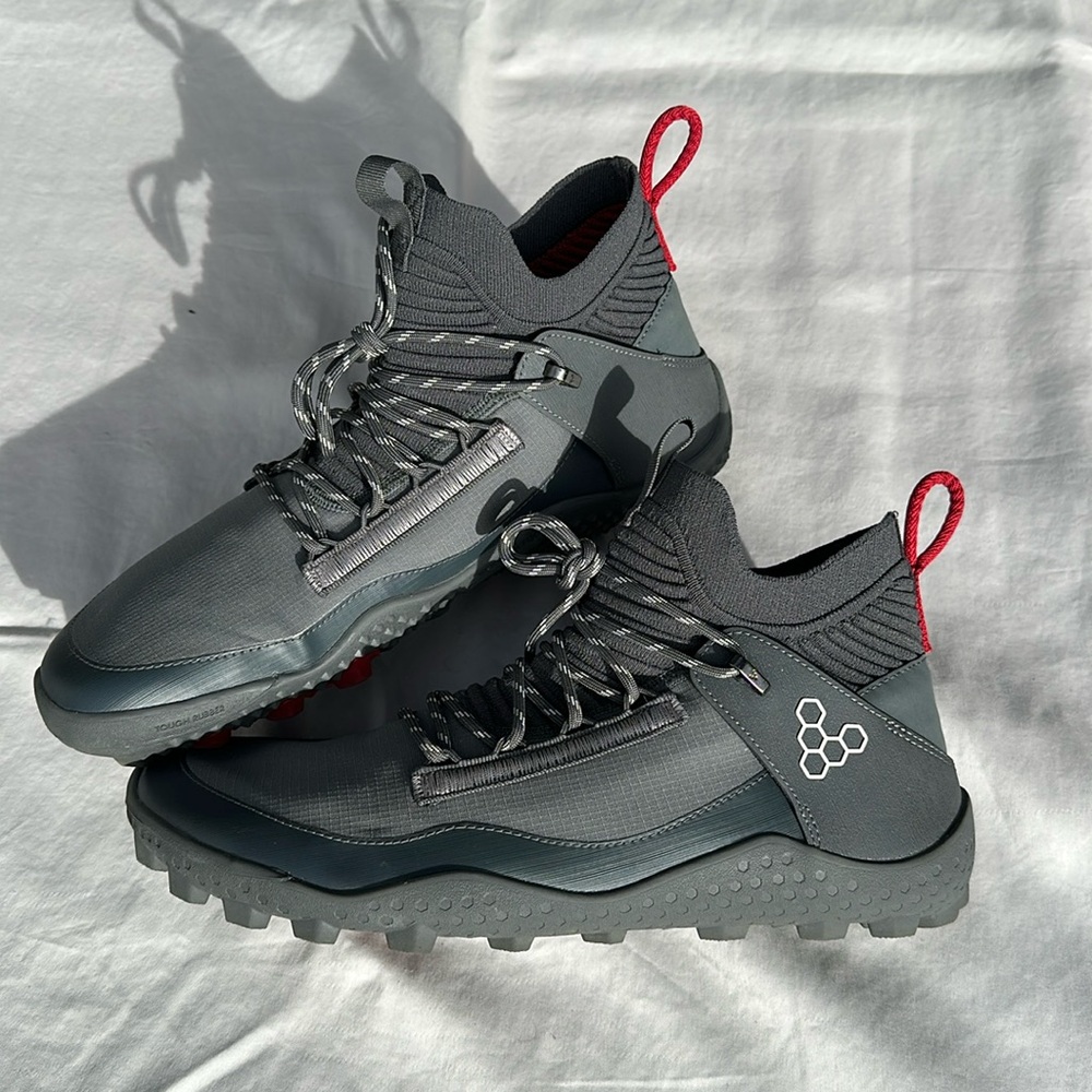 Vivobarefoot Men's Magna Lite WR SG in Charcoal